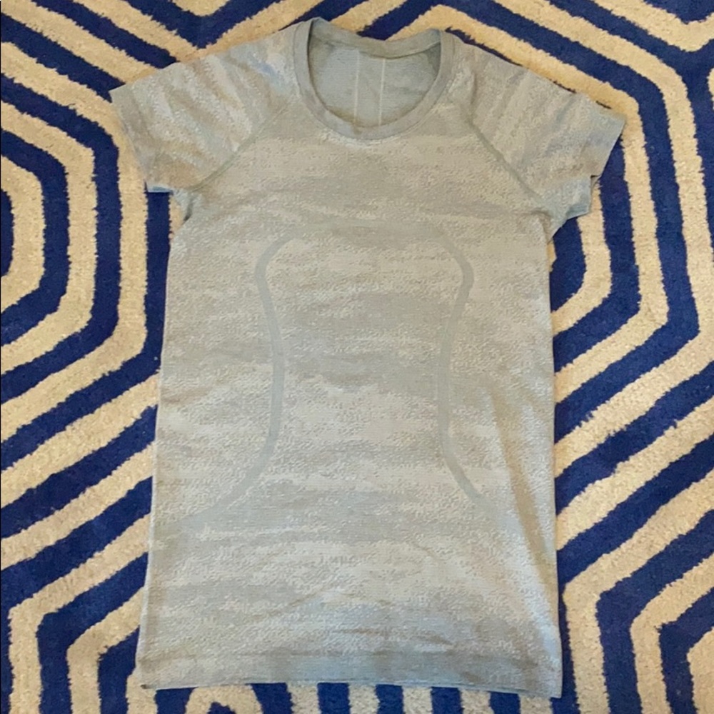 lululemon swifts tech short sleeve crew size 6